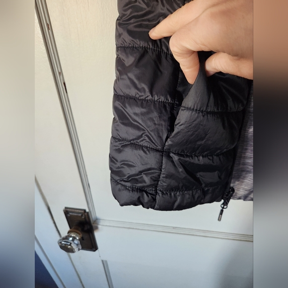 Reversible vest - Picture 2 of 4